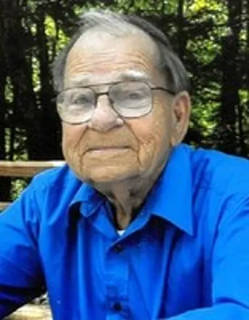 Marlin J. Worm Age 87 New London, WI